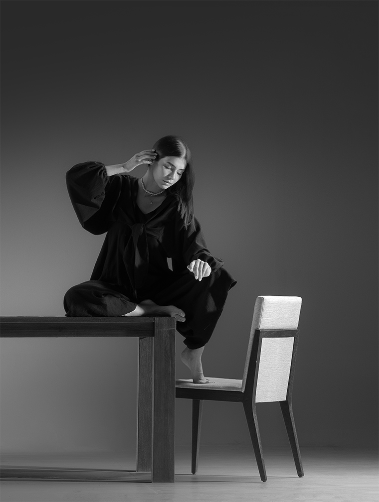 صندلی میهمان مومنت