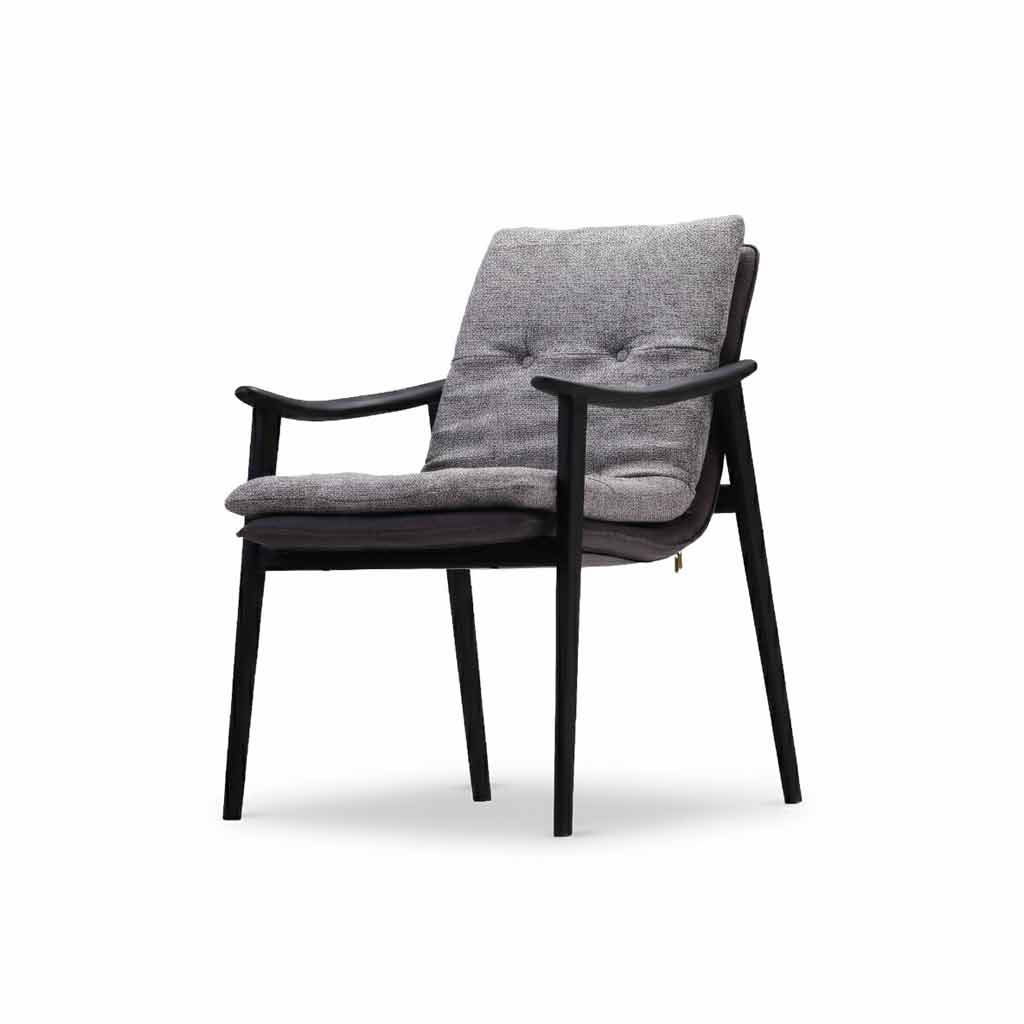 صندلی میزبان تولیکا مدل فین